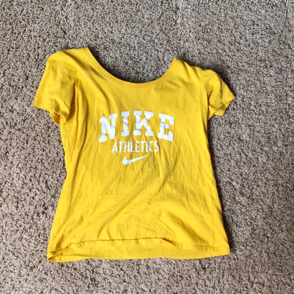 Yellow Nike t shirt